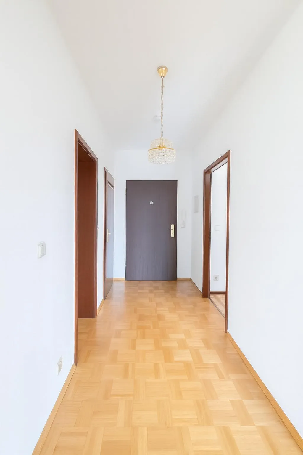 Die Diele – helles Entrée mit klarer Wegeführung.