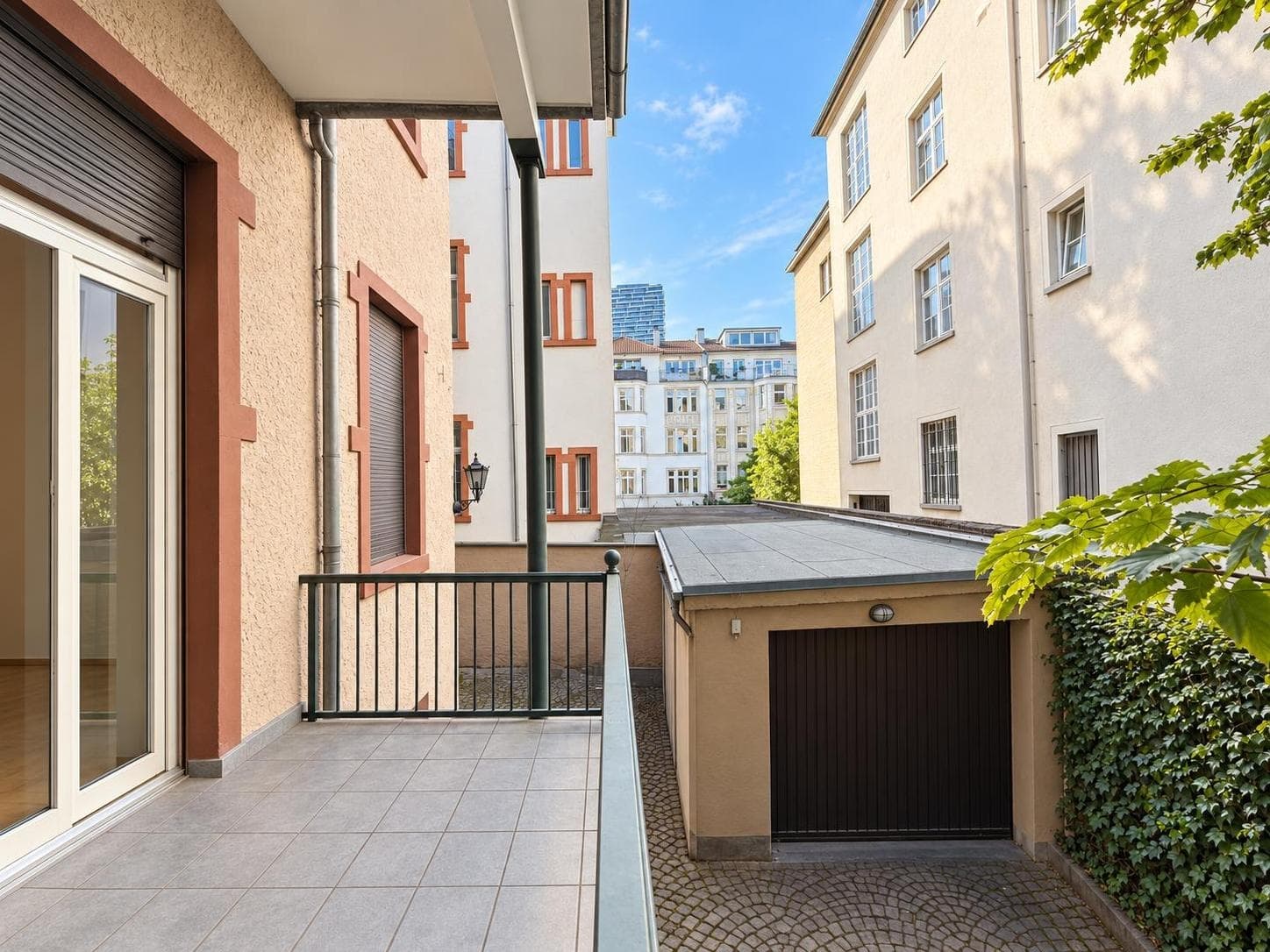 Der Hofbalkon – Ihr ruhiger Platz im Freien.