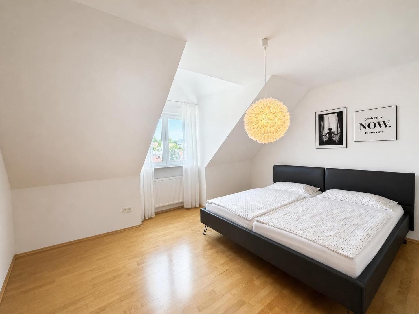 Das Schlafzimmer im Dachgeschoss – Rückzugsort unterm Dach.